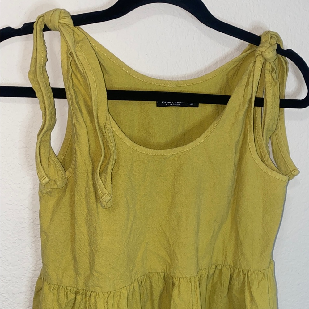 🪼Adorable oversized Nasty Gal green top!